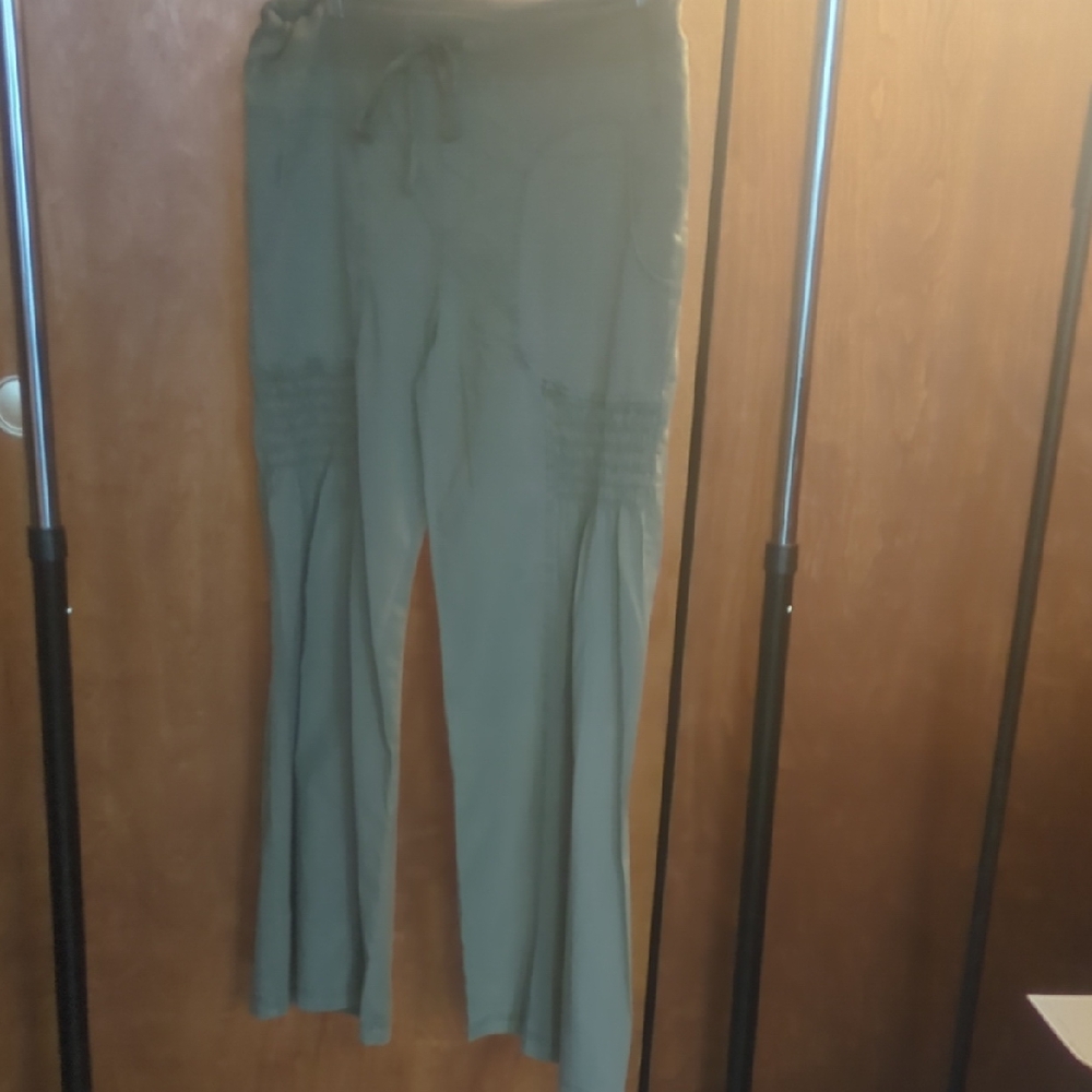 Green Wide-Leg Pants